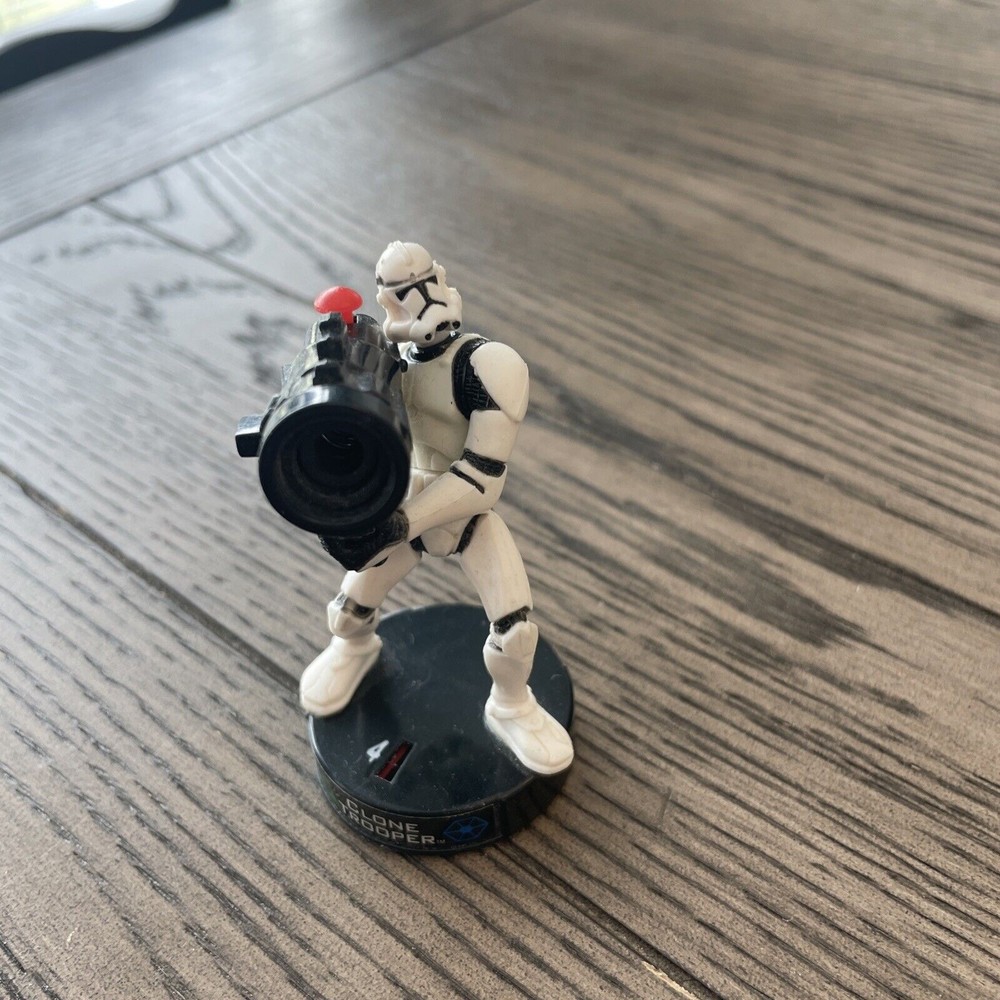 Star Wars 2005 LFL Hasbro Attacktix Battle Masters Game Pieces pilot trooper - Picture 7 of 11